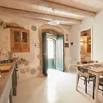 La Grotta A Bassa Módica