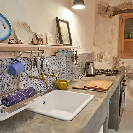 La Grotta A Bassa Módica